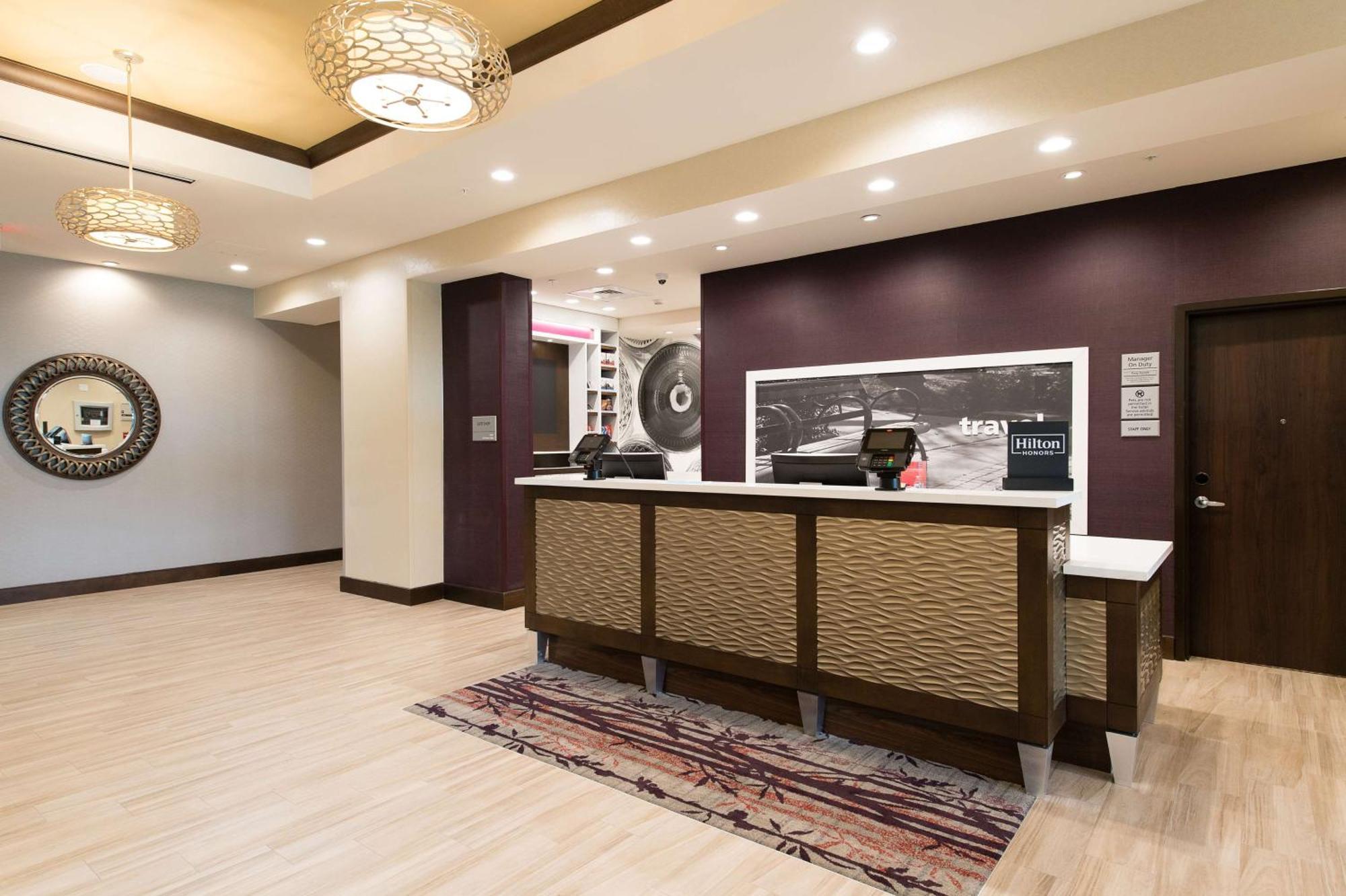 Hotel Hampton And Fayetteville, Nc 3*